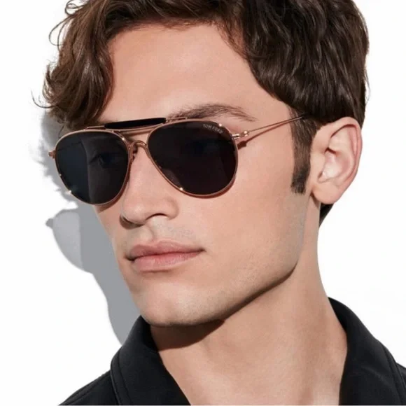 Tom Ford Gold Frame Aviator Sunglasses: TF995 28A - Rose Gold - Lens: Smoke